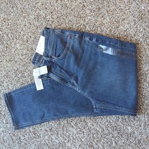 American Eagle Mom Jean size 8 Long